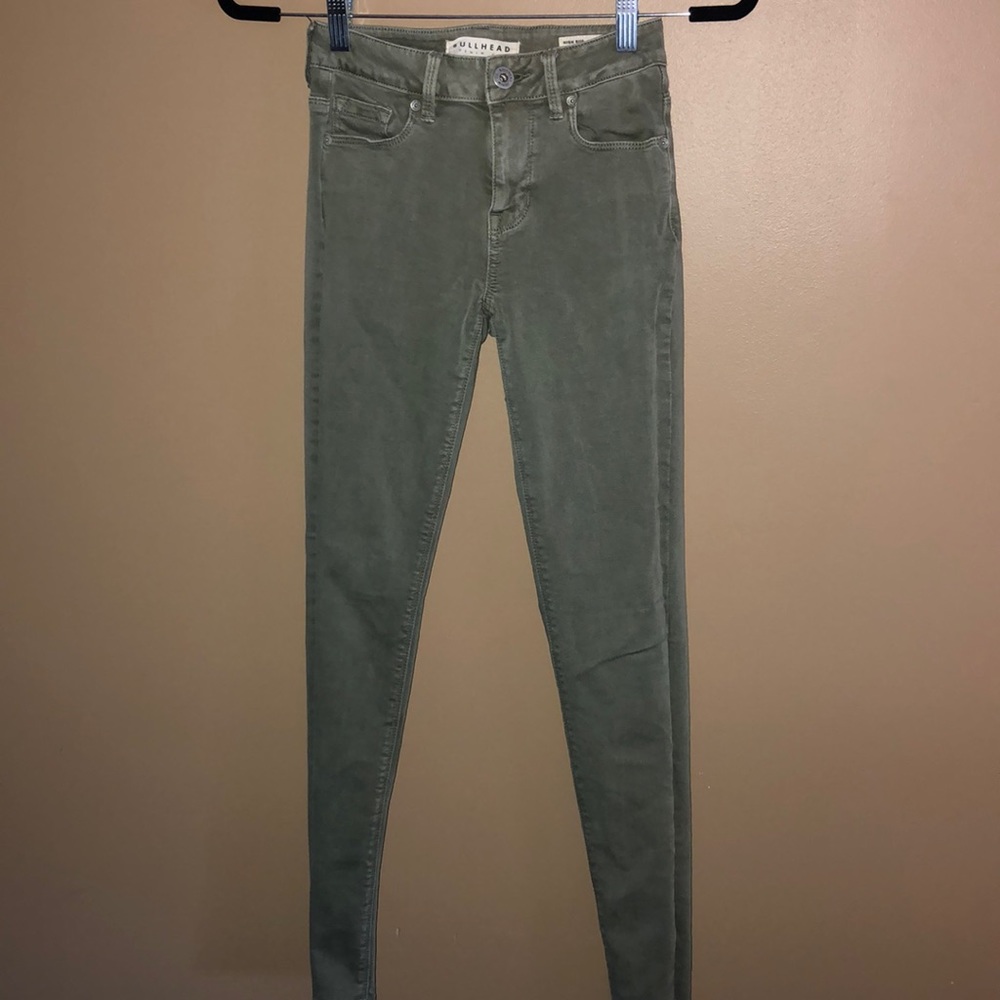 Woman’s Olive Green High-Waisted Skinny Jeans